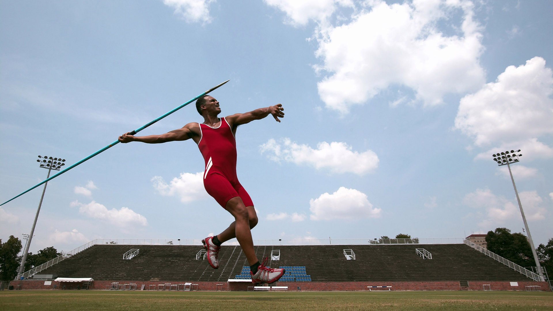 爱游戏电竞官网-高校体育赛事风险预警体系建设与管理实践,体育赛事风险及防范措施