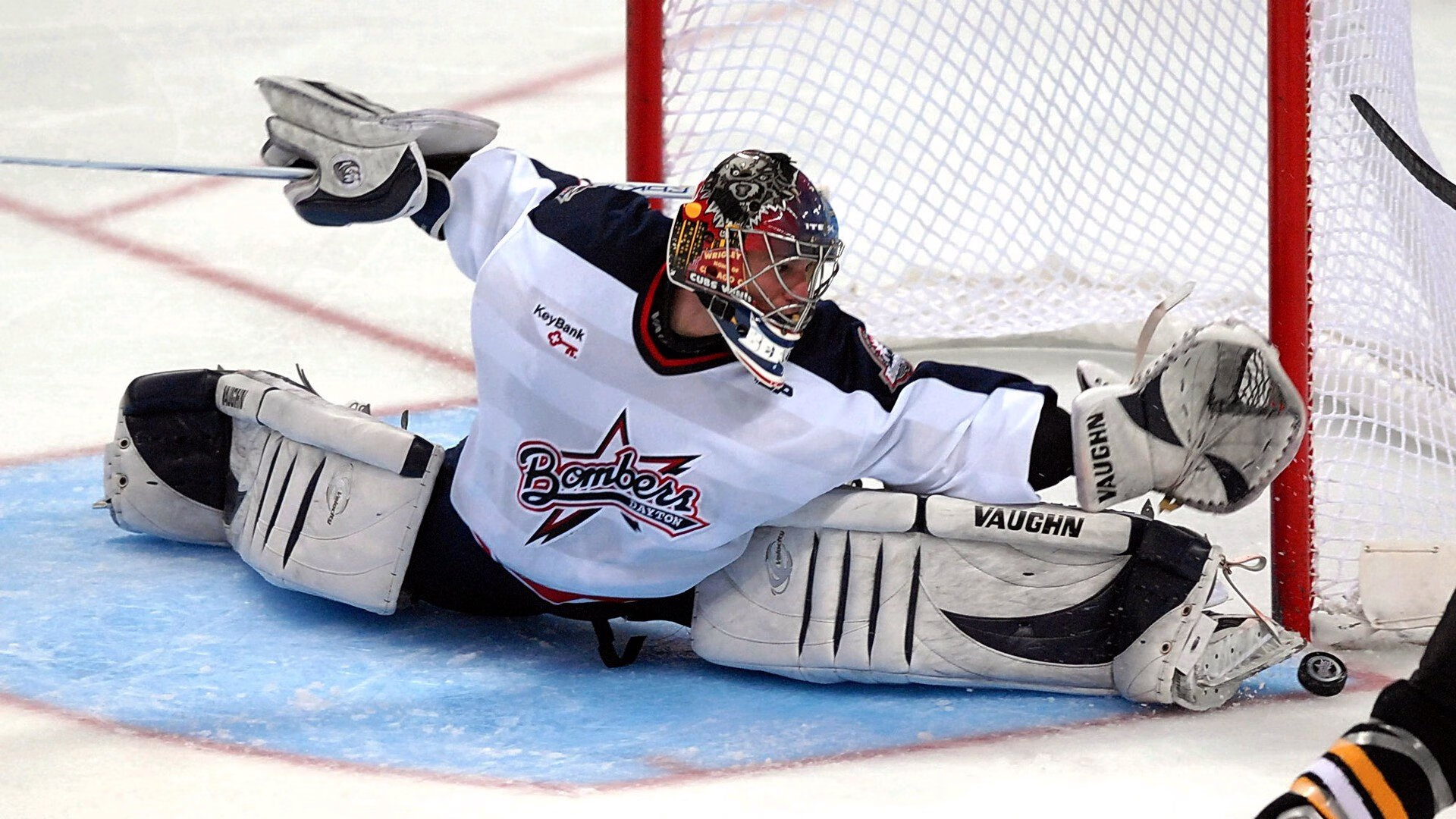 以“体育+科技”为核心,打造青少年篮球科技创新体验馆,科技篮球场