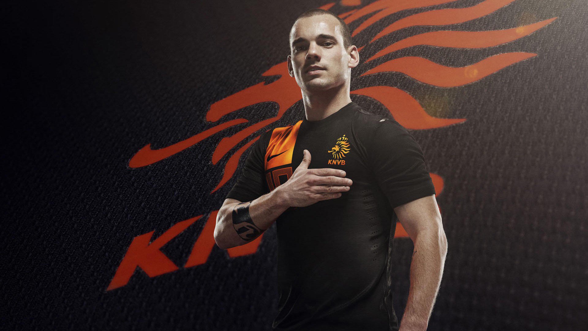 AYX体育-曼联宣布引进顶级中场，实力大幅提升，曼联最新引援