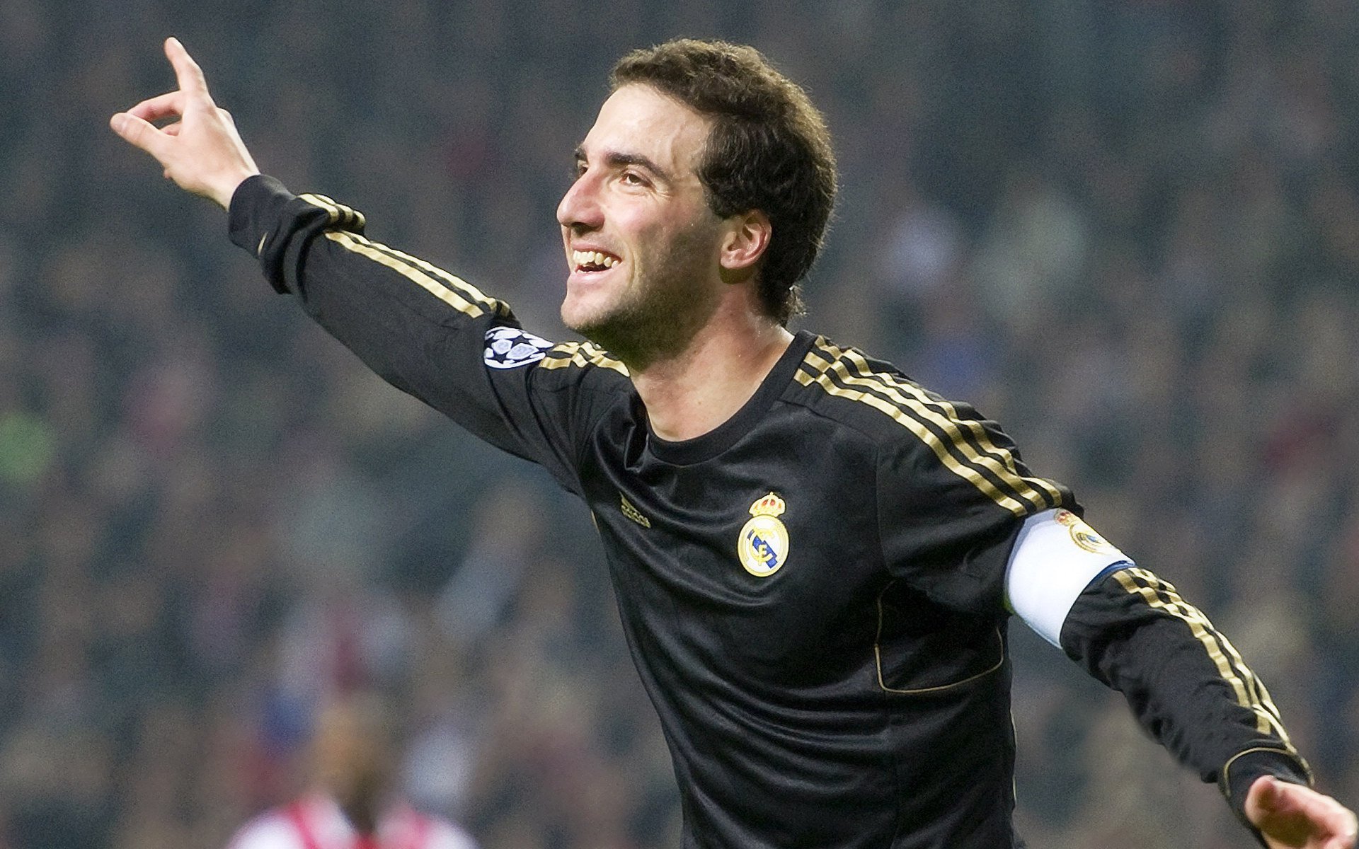 赛后城市庆典:文化狂欢盛事,赛事文化对城市发展的影响——以十四运为例